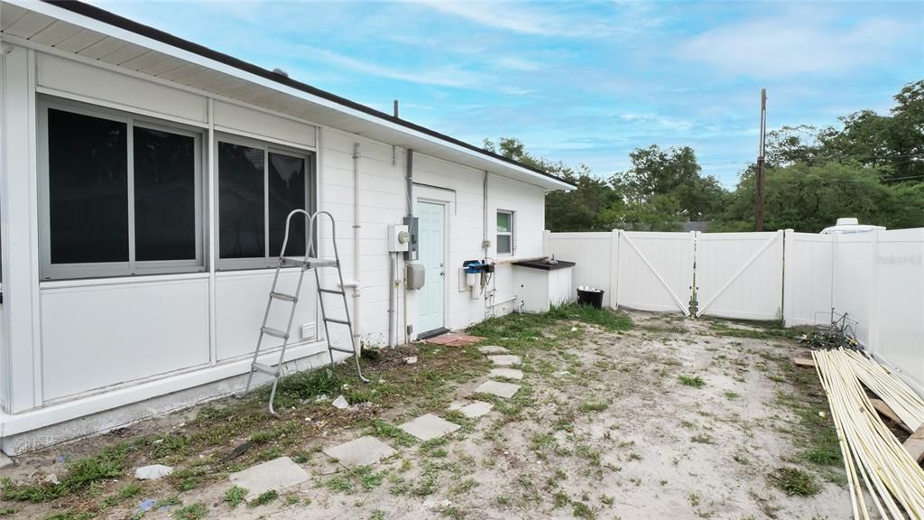 For Sale: $429,999 (3 beds, 2 baths, 1409 Square Feet)