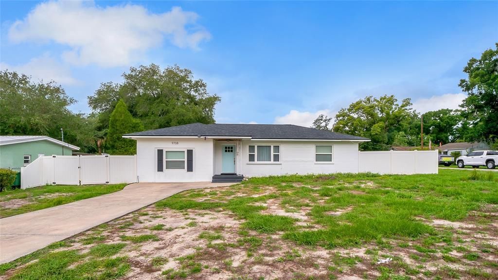 For Sale: $429,999 (3 beds, 2 baths, 1409 Square Feet)