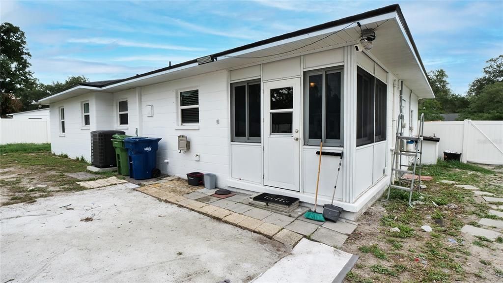 For Sale: $429,999 (3 beds, 2 baths, 1409 Square Feet)