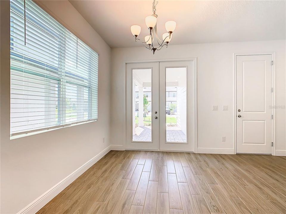 For Sale: $649,000 (4 beds, 3 baths, 2043 Square Feet)