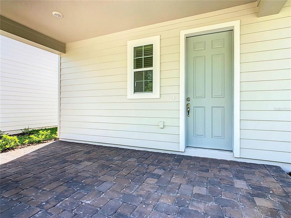 For Sale: $649,000 (4 beds, 3 baths, 2043 Square Feet)