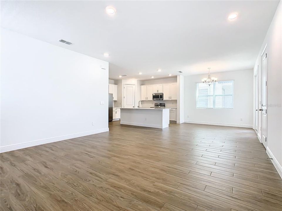 For Sale: $649,000 (4 beds, 3 baths, 2043 Square Feet)