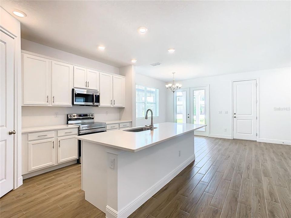 For Sale: $649,000 (4 beds, 3 baths, 2043 Square Feet)