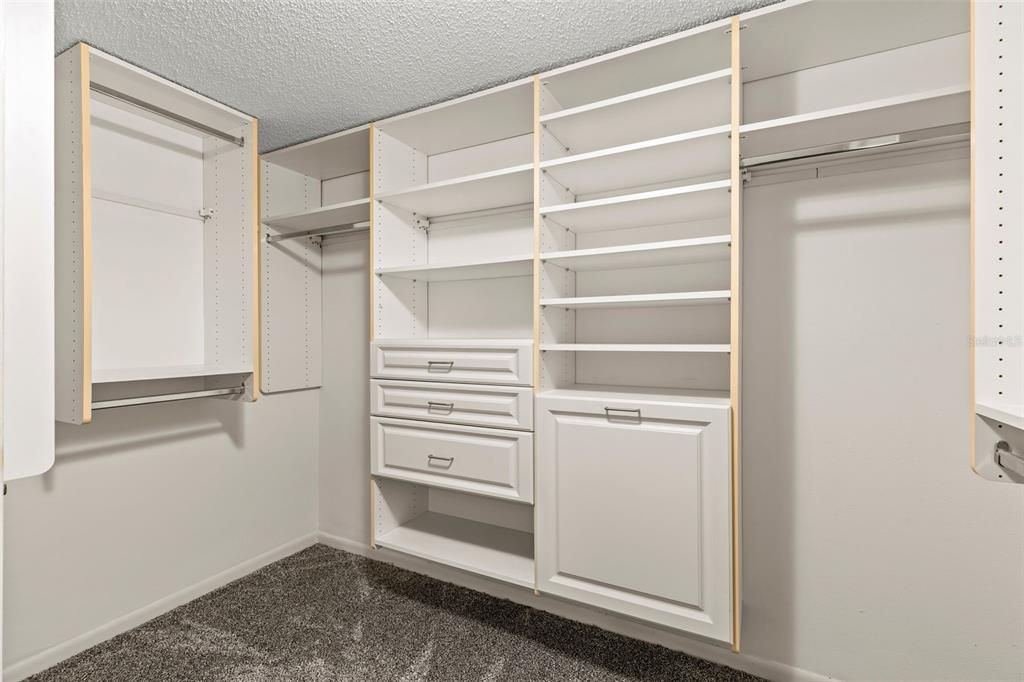 На продажу: $339,900 (3 спален, 2 ванн, 1820 Квадратных фут)