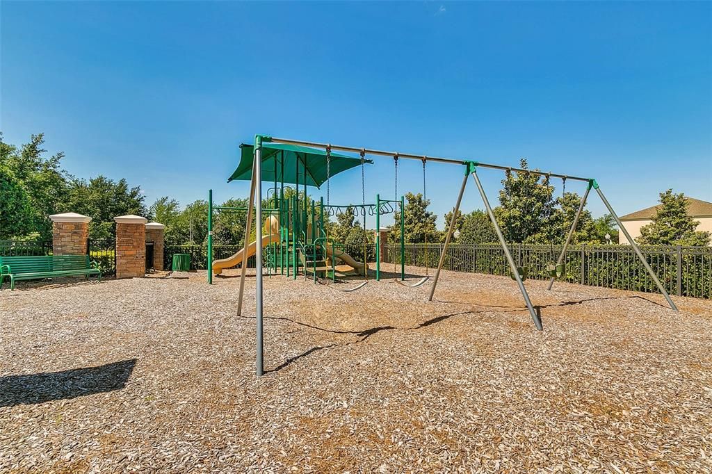 En Venta: $650,000 (4 camas, 3 baños, 3380 Pies cuadrados)
