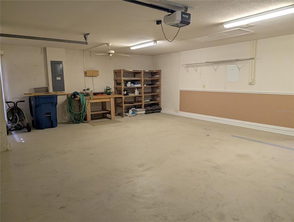 For Rent: $2,875 (3 beds, 2 baths, 2111 Square Feet)
