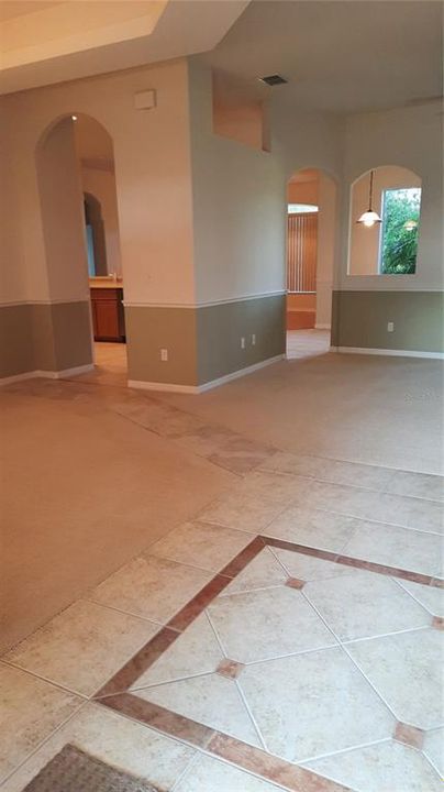 For Rent: $2,900 (3 beds, 2 baths, 2111 Square Feet)