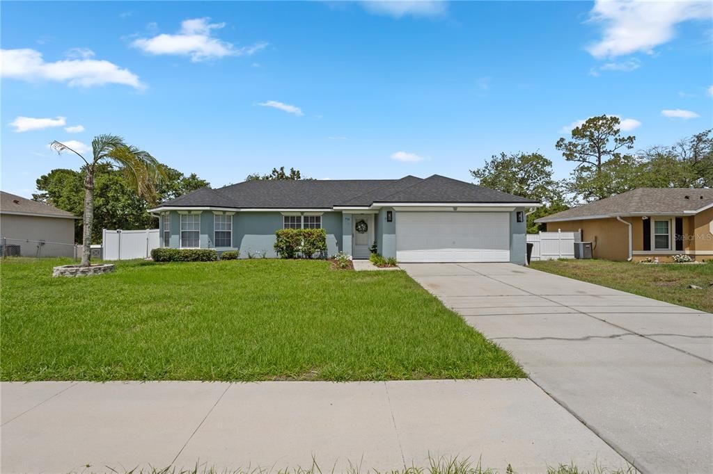 For Sale: $350,500 (4 beds, 2 baths, 1656 Square Feet)