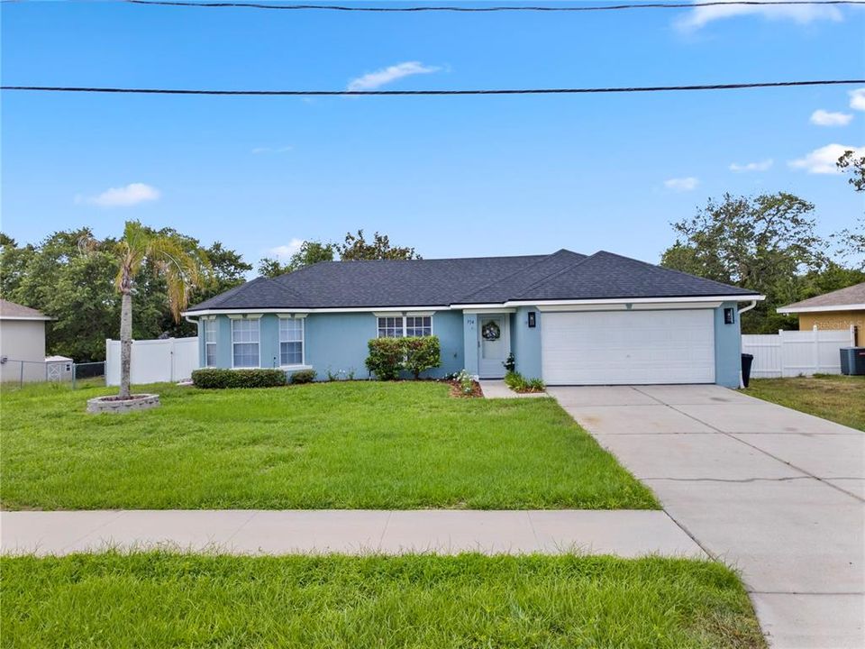 For Sale: $350,500 (4 beds, 2 baths, 1656 Square Feet)