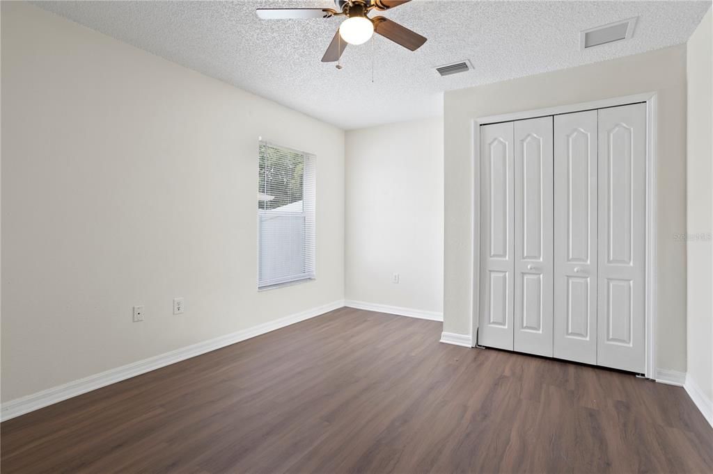 For Sale: $350,500 (4 beds, 2 baths, 1656 Square Feet)