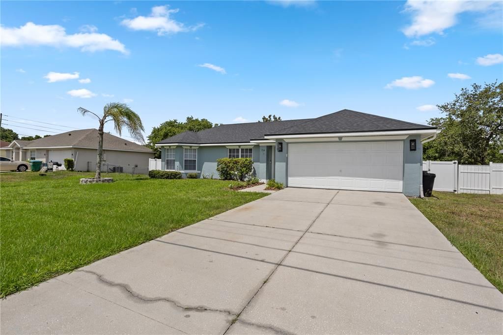 For Sale: $350,500 (4 beds, 2 baths, 1656 Square Feet)