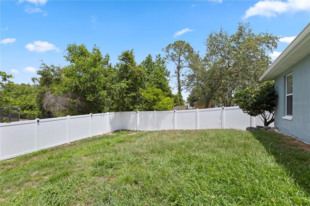 For Sale: $350,500 (4 beds, 2 baths, 1656 Square Feet)