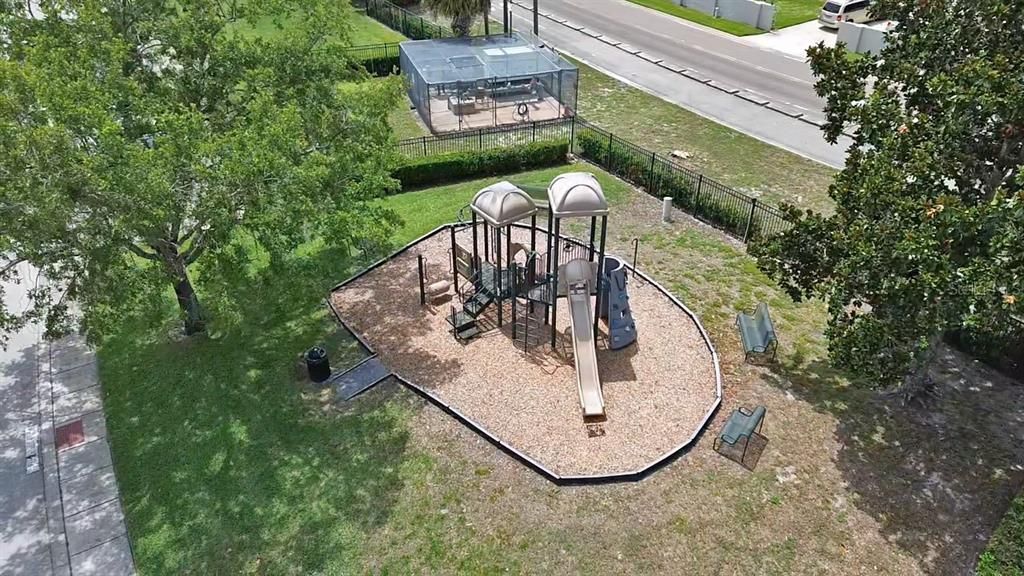 For Sale: $315,000 (2 beds, 2 baths, 1252 Square Feet)