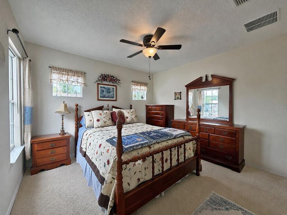 For Sale: $315,000 (2 beds, 2 baths, 1252 Square Feet)