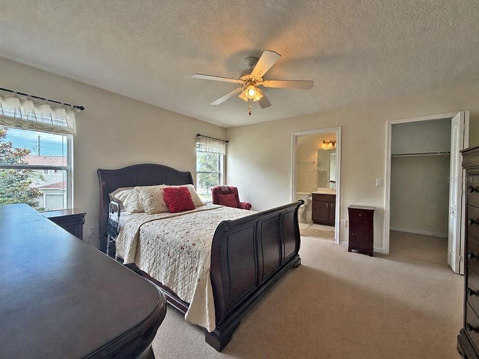 For Sale: $315,000 (2 beds, 2 baths, 1252 Square Feet)