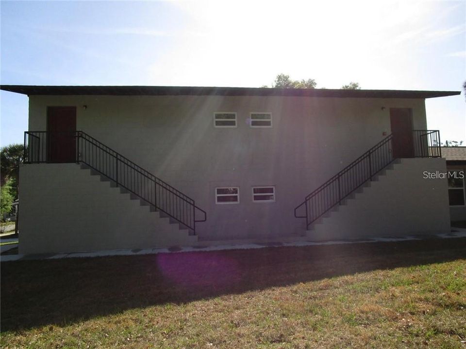 出租: $1,100 (2 贝兹, 1 浴室, 500 平方英尺)