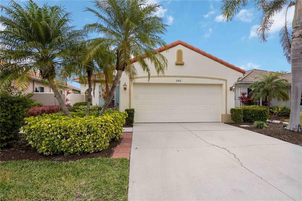 For Rent: $6,500 (2 beds, 2 baths, 1430 Square Feet)