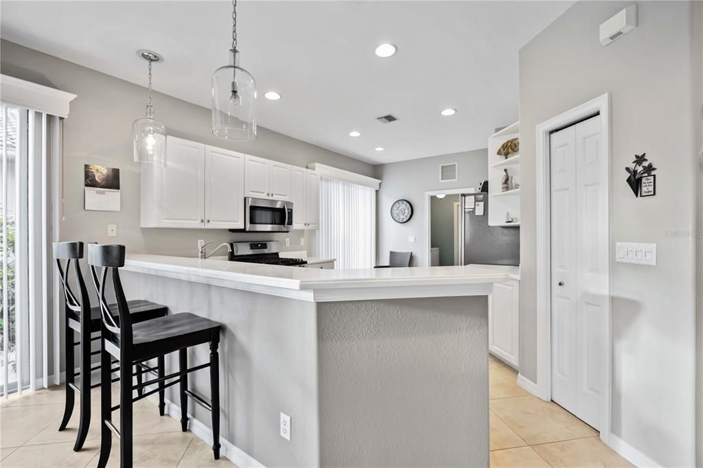 For Rent: $6,500 (2 beds, 2 baths, 1430 Square Feet)