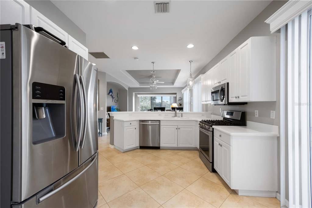 For Rent: $6,500 (2 beds, 2 baths, 1430 Square Feet)