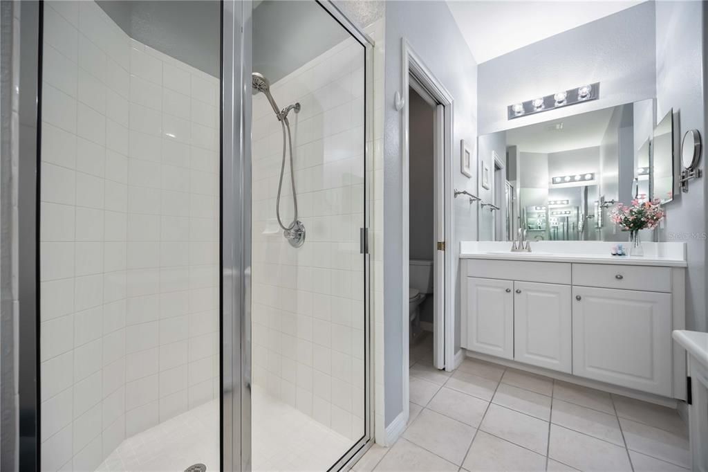 For Rent: $6,500 (2 beds, 2 baths, 1430 Square Feet)