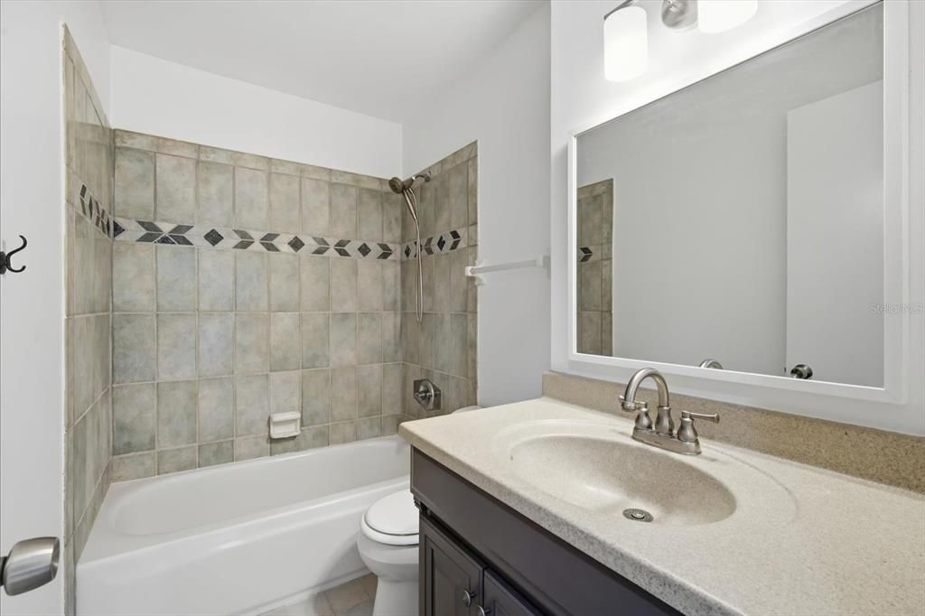 For Sale: $530,000 (2 beds, 2 baths, 1192 Square Feet)