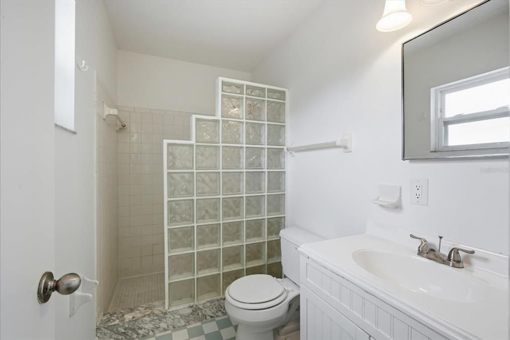For Sale: $530,000 (2 beds, 2 baths, 1192 Square Feet)