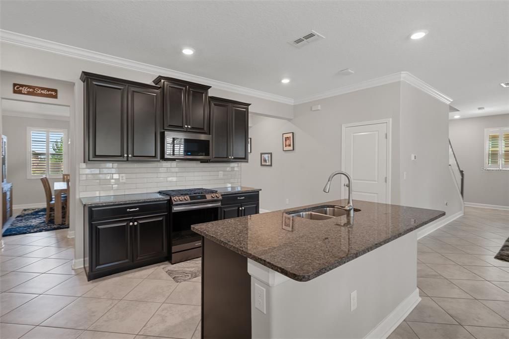 For Sale: $649,900 (4 beds, 2 baths, 3364 Square Feet)