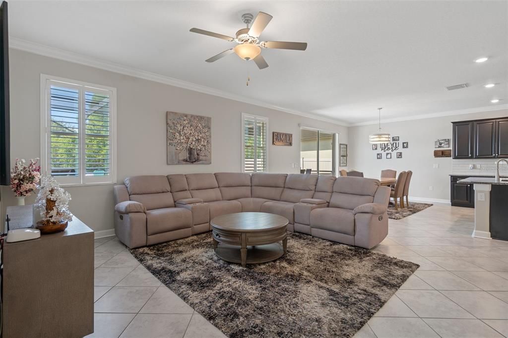 For Sale: $649,900 (4 beds, 2 baths, 3364 Square Feet)