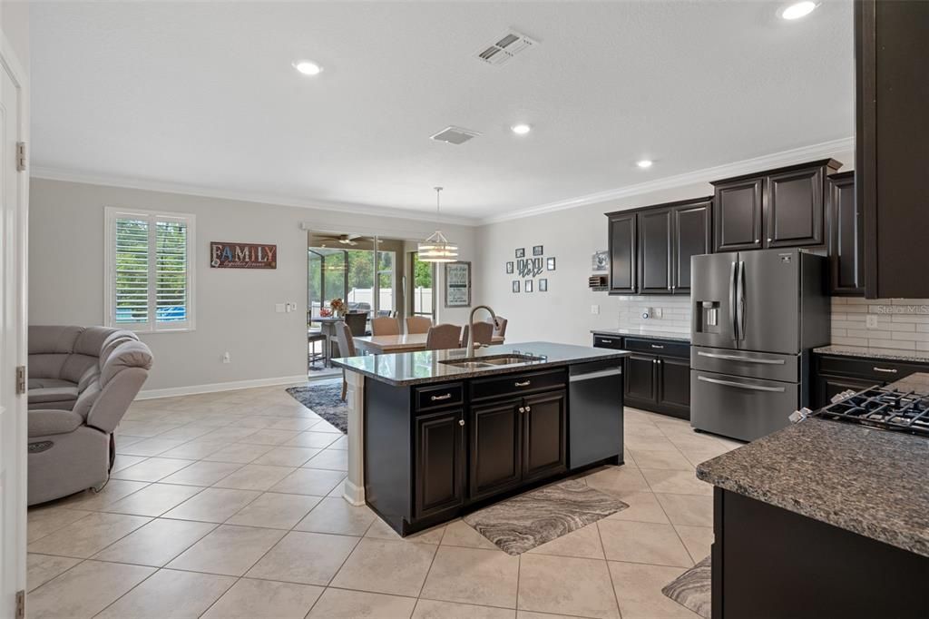 For Sale: $649,900 (4 beds, 2 baths, 3364 Square Feet)