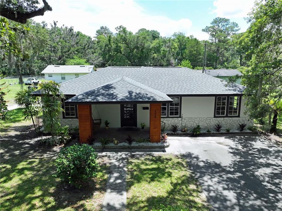 For Sale: $299,990 (4 beds, 2 baths, 2052 Square Feet)