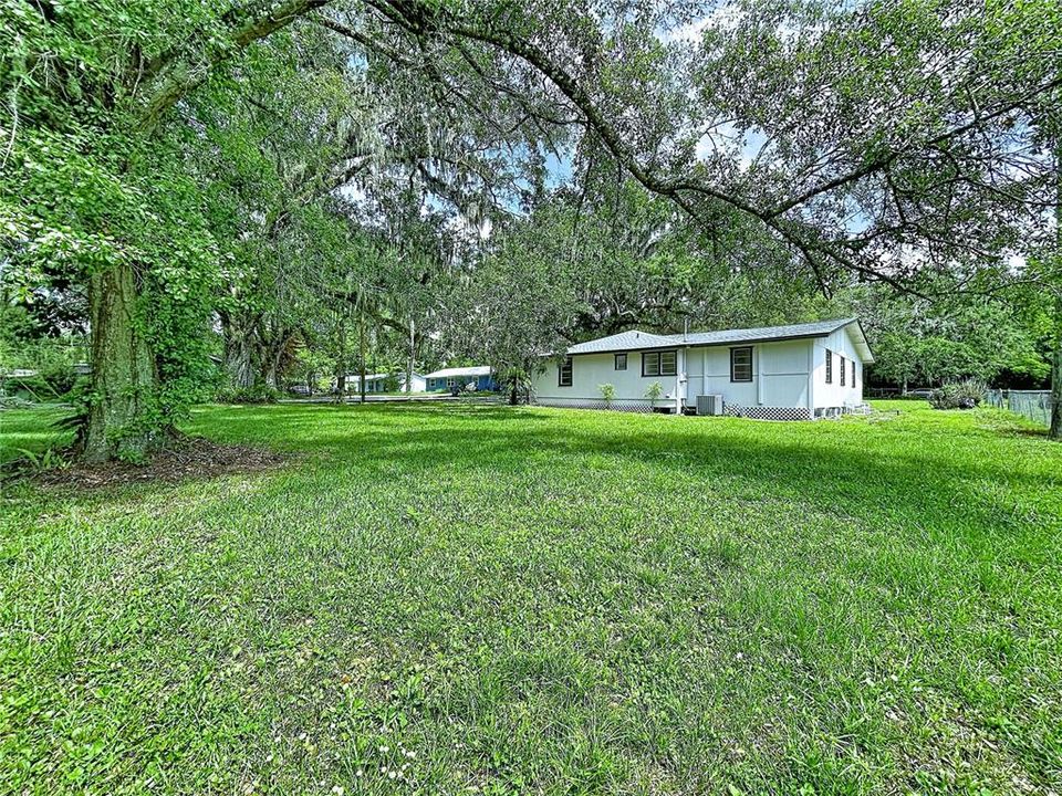 For Sale: $299,990 (4 beds, 2 baths, 2052 Square Feet)