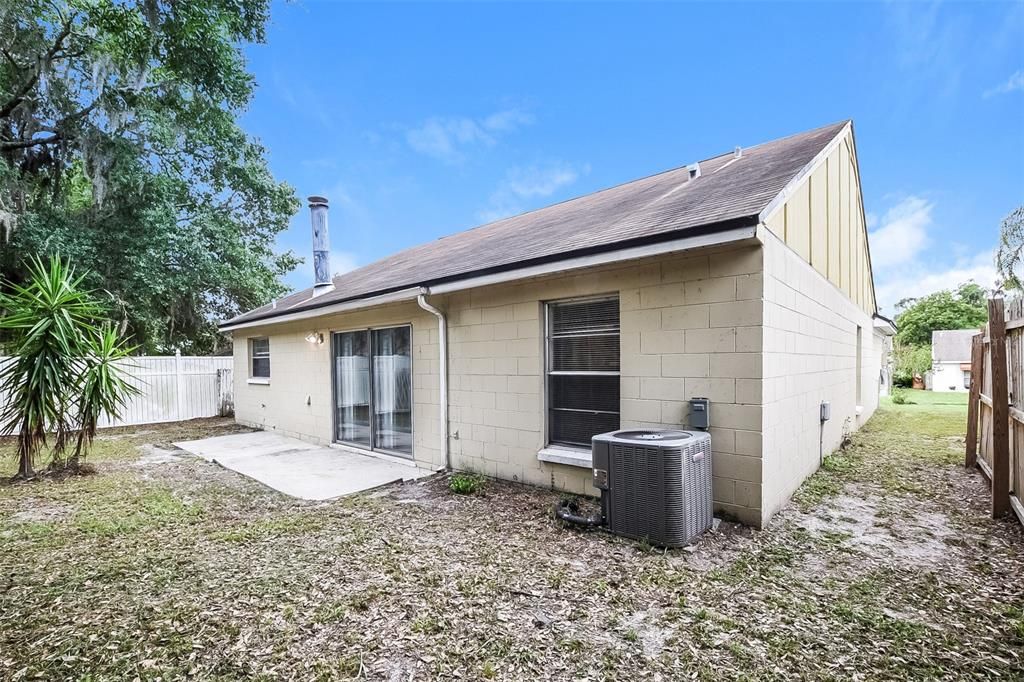For Sale: $360,000 (3 beds, 2 baths, 1468 Square Feet)