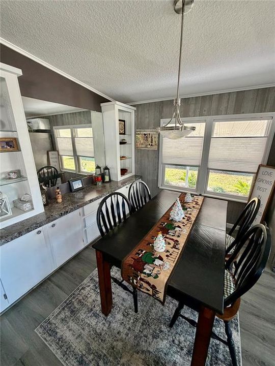 For Sale: $155,000 (2 beds, 2 baths, 1200 Square Feet)