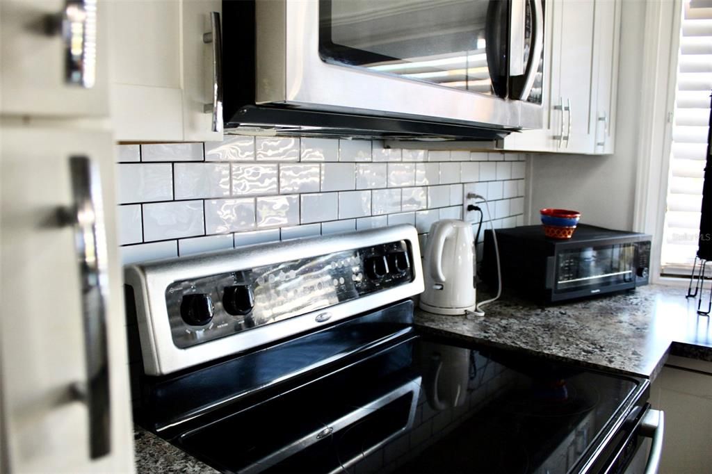 For Sale: $155,000 (2 beds, 2 baths, 1200 Square Feet)