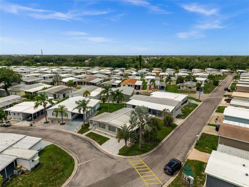 For Sale: $195,000 (2 beds, 2 baths, 1056 Square Feet)