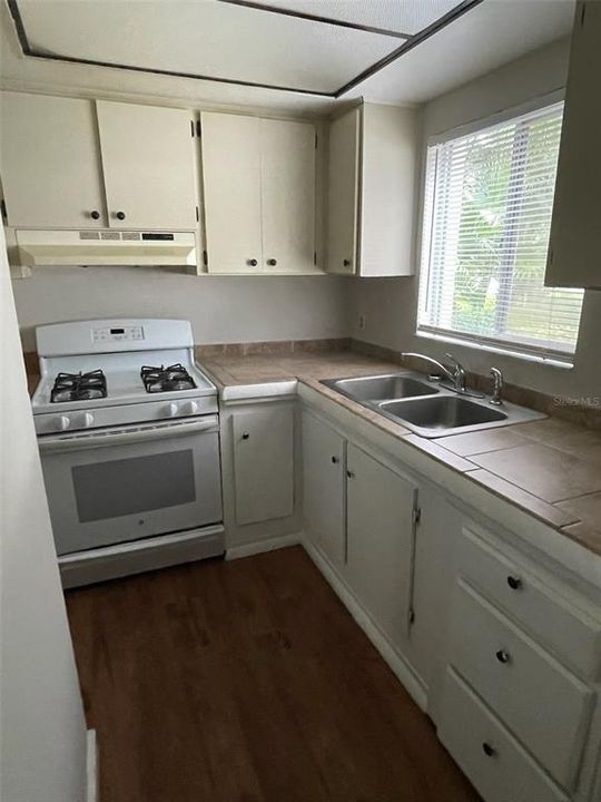 En Renta: $1,350 (2 camas, 2 baños, 960 Pies cuadrados)