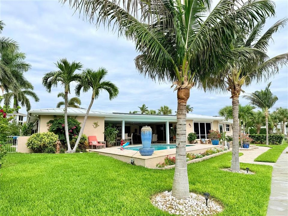 En Venta: $2,495,000 (3 camas, 3 baños, 2576 Pies cuadrados)