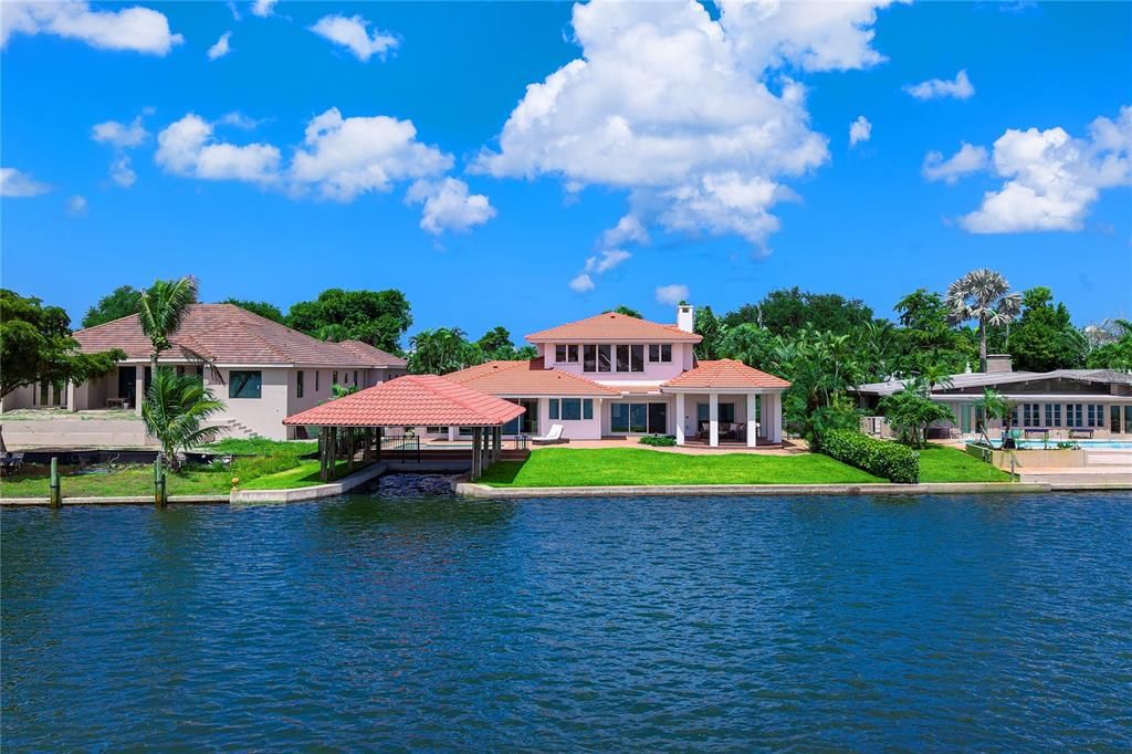 For Sale: $2,299,000 (4 beds, 3 baths, 3198 Square Feet)