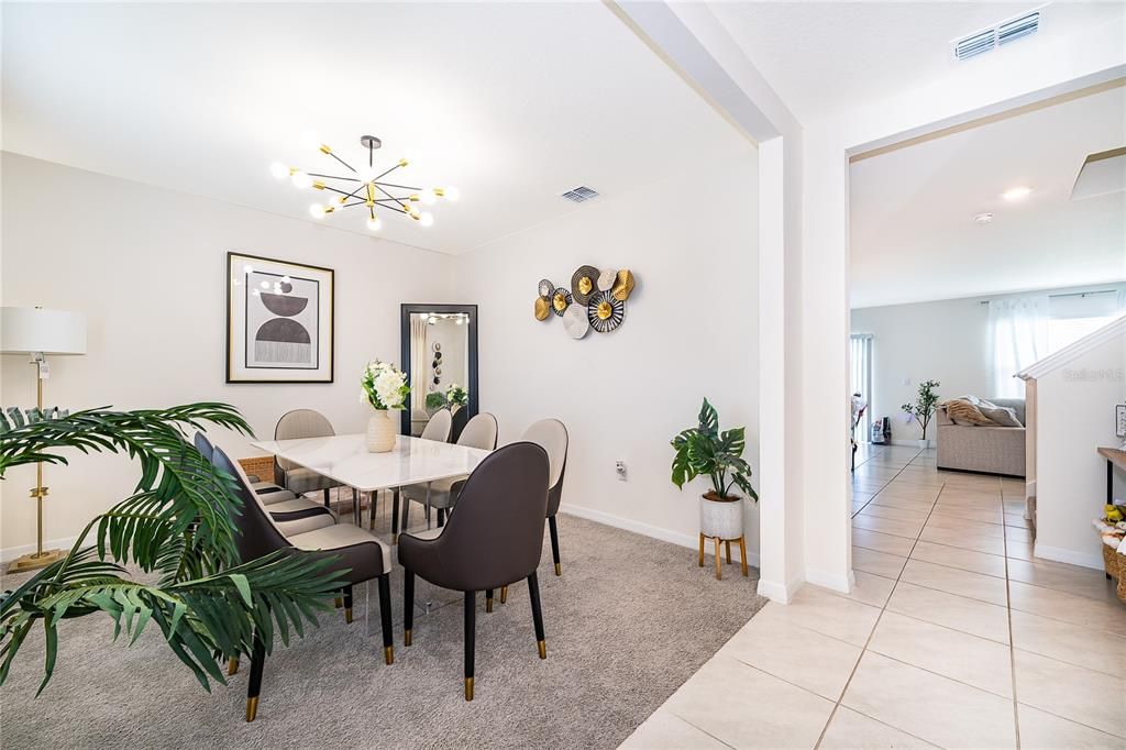 En Venta: $449,990 (5 camas, 3 baños, 2674 Pies cuadrados)