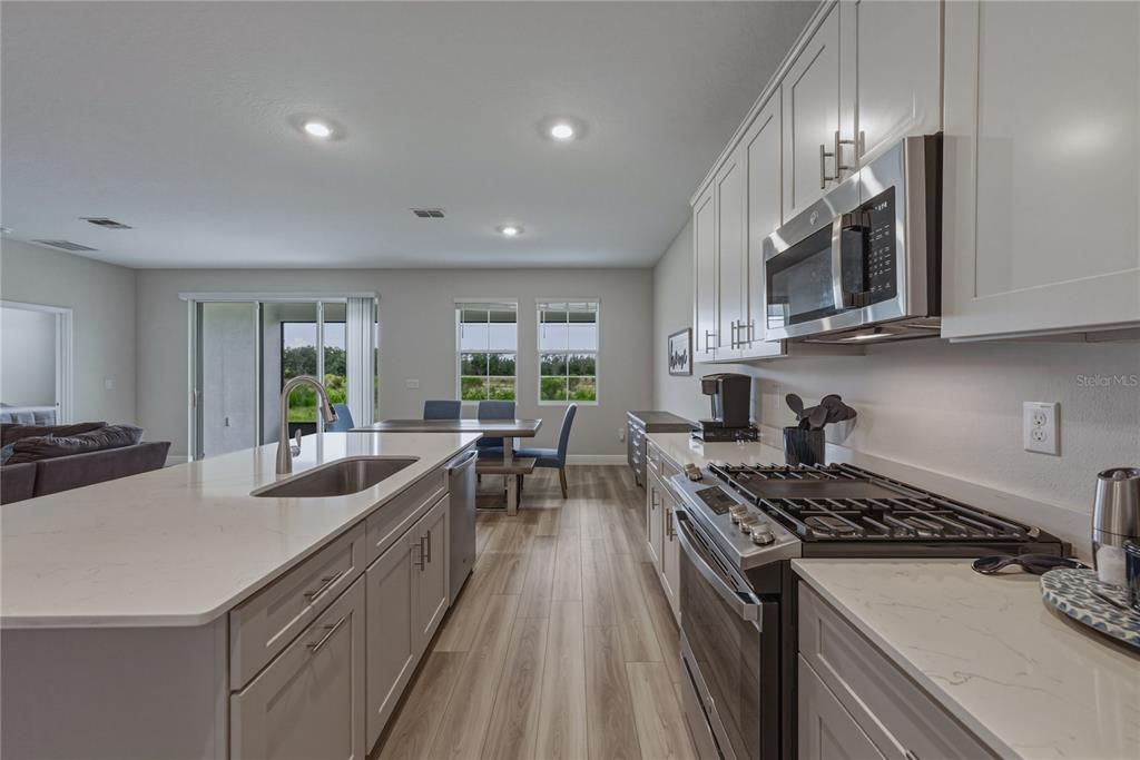 For Sale: $490,000 (4 beds, 3 baths, 2285 Square Feet)