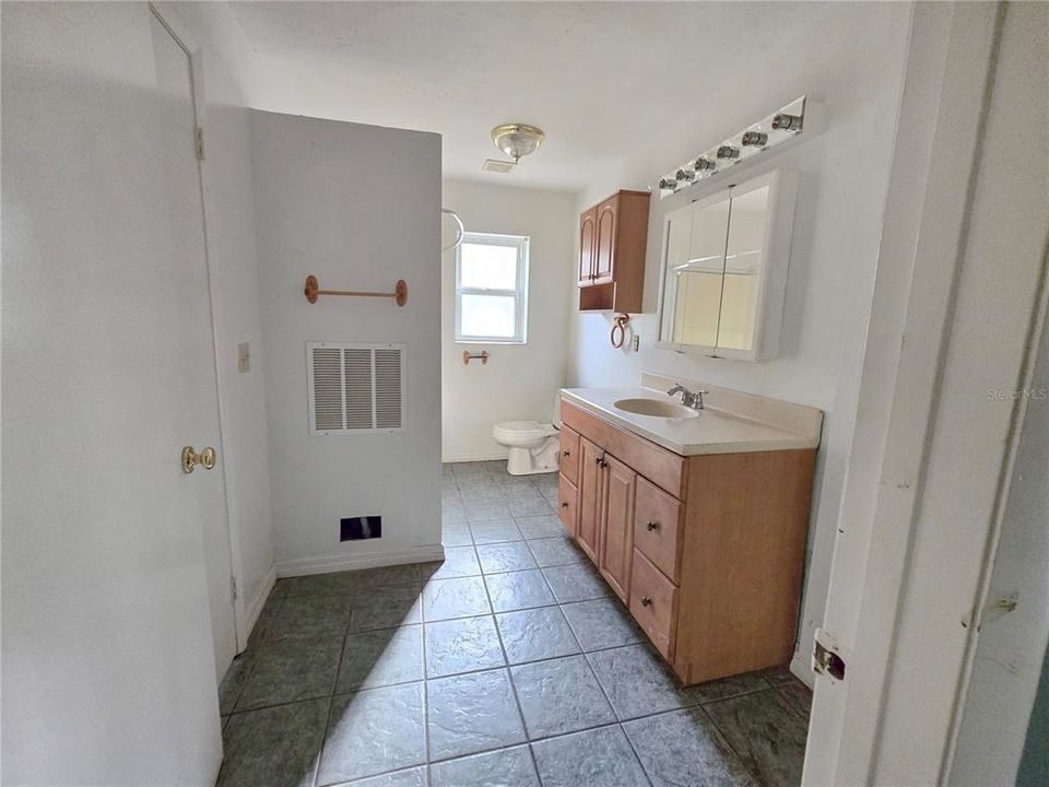 For Sale: $203,000 (3 beds, 2 baths, 1946 Square Feet)