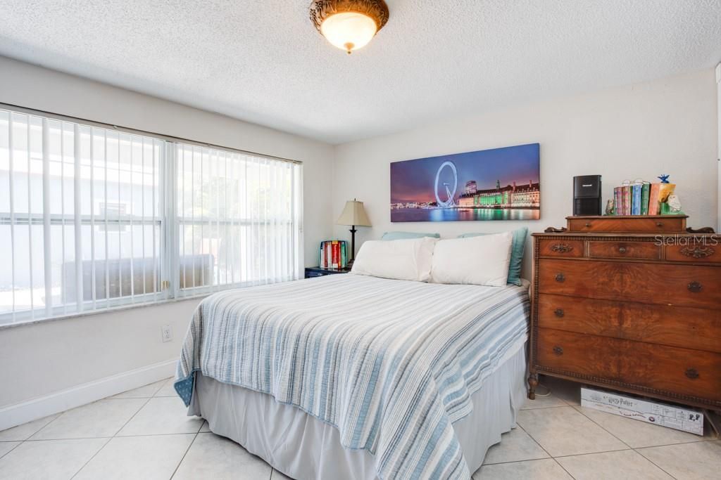 En Venta: $450,000 (3 camas, 2 baños, 1408 Pies cuadrados)