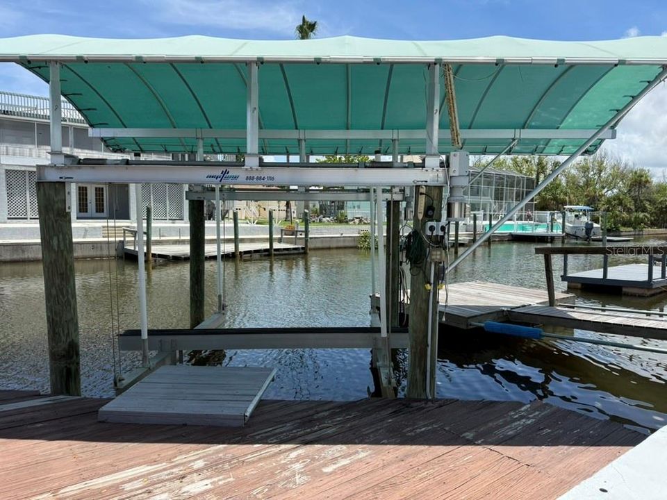 For Sale: $460,000 (3 beds, 3 baths, 1330 Square Feet)