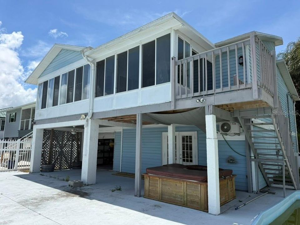 For Sale: $460,000 (3 beds, 3 baths, 1330 Square Feet)