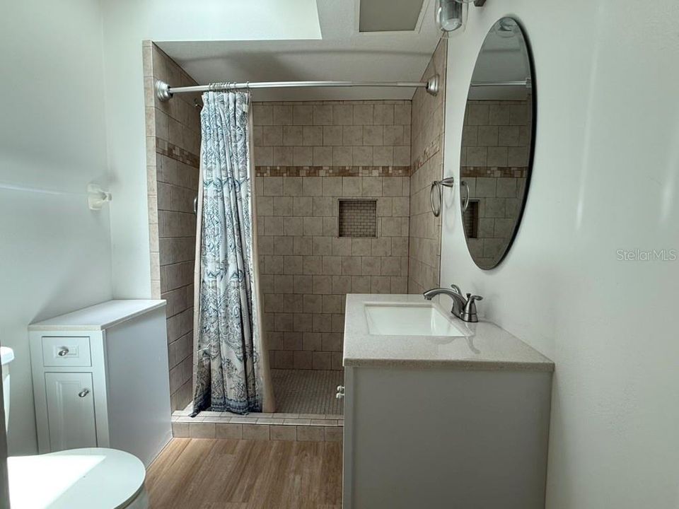 For Sale: $460,000 (3 beds, 3 baths, 1330 Square Feet)