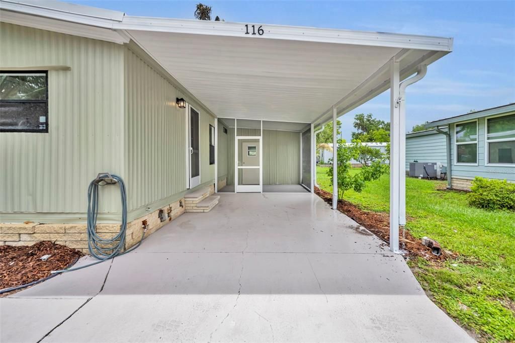 For Sale: $180,000 (2 beds, 2 baths, 1040 Square Feet)