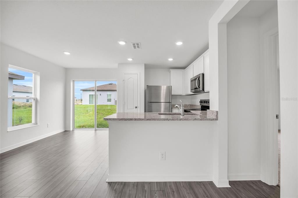 En Venta: $289,900 (3 camas, 2 baños, 1120 Pies cuadrados)