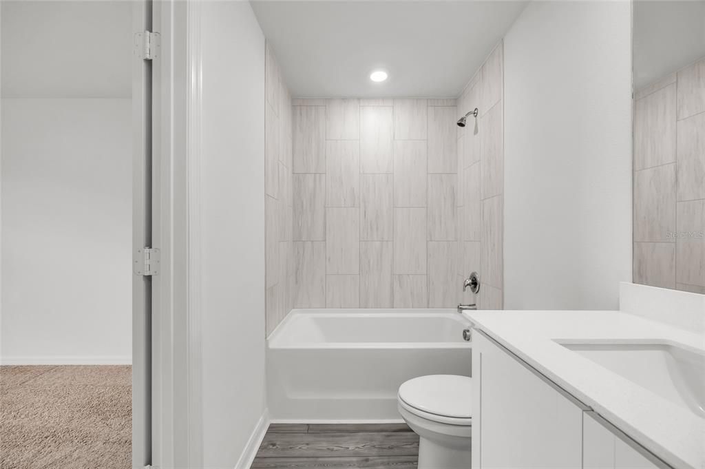En Venta: $289,900 (3 camas, 2 baños, 1120 Pies cuadrados)