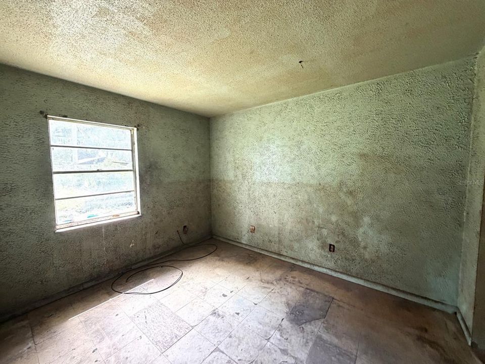 En Venta: $114,000 (3 camas, 1 baños, 1040 Pies cuadrados)