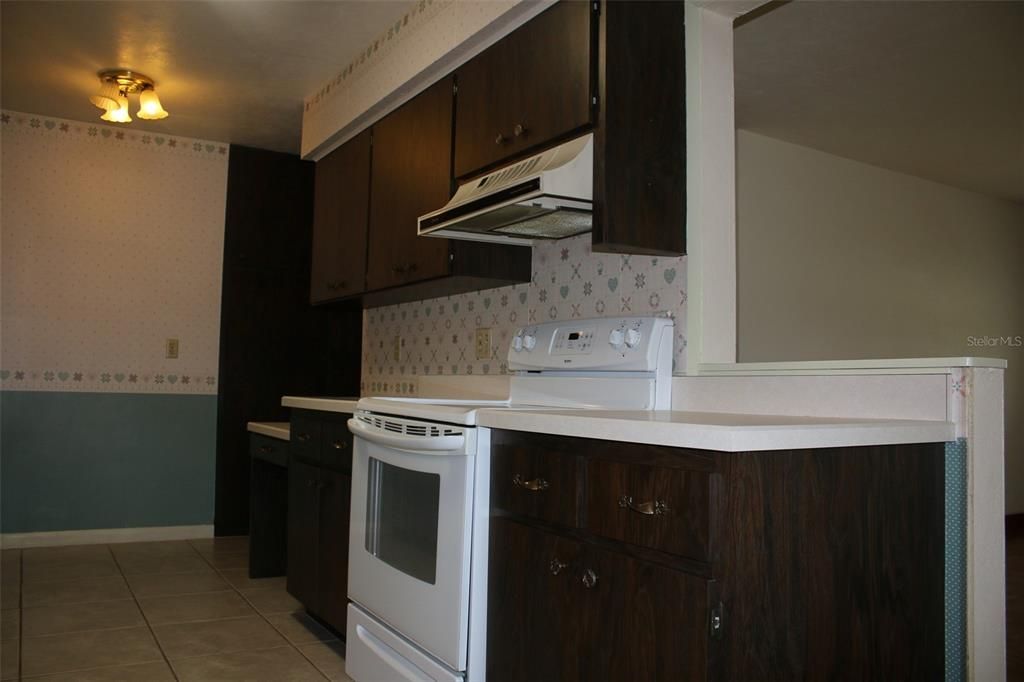 For Sale: $349,000 (3 beds, 1 baths, 1651 Square Feet)